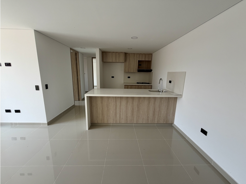 Moderno apto ubicado- en la estrella disponible para la venta.
