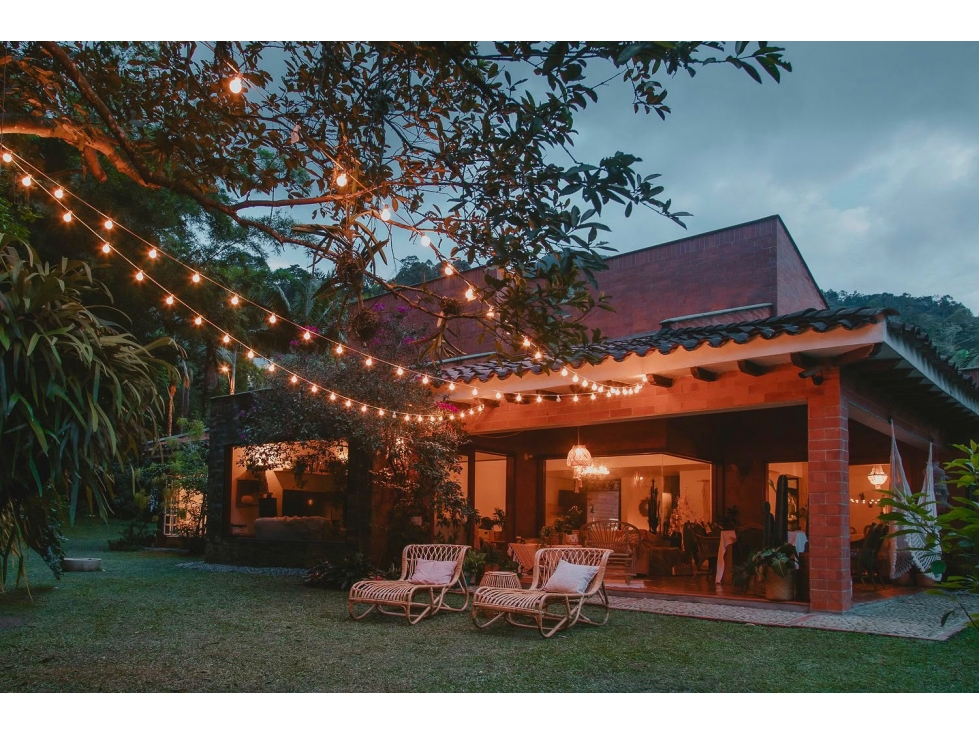 CASA EN VENTA EN EL POBLADO - SECTOR LOS BALSOS