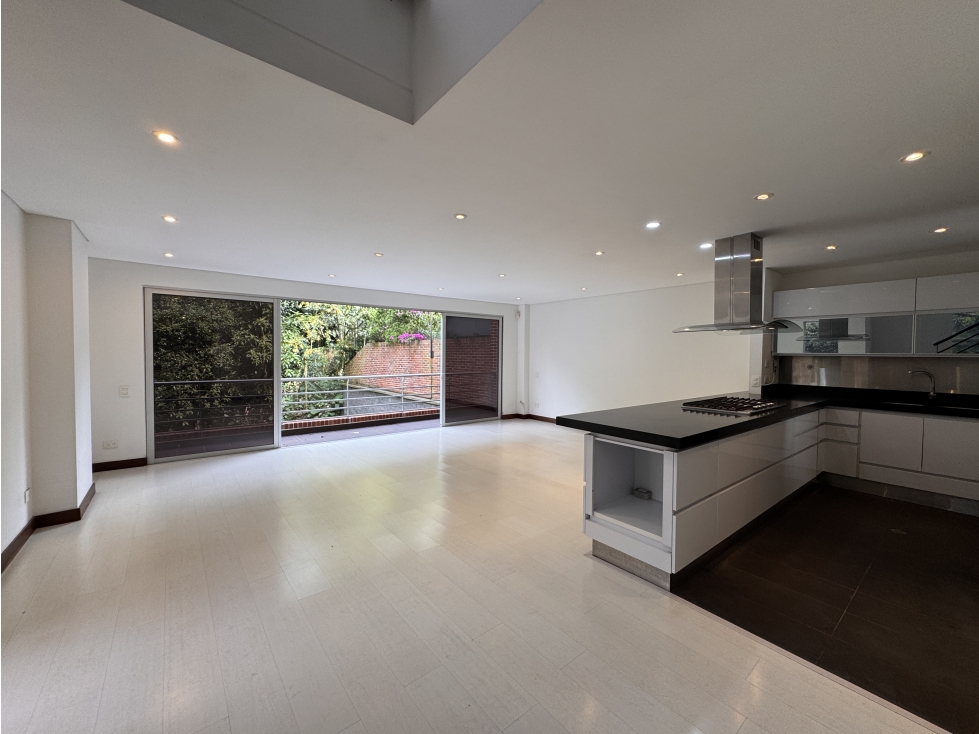 EXCLUSIVA CASA CAMPESTRE CON JARDÍN -CERCA DEL MALL SAN LUCAS — foto 6