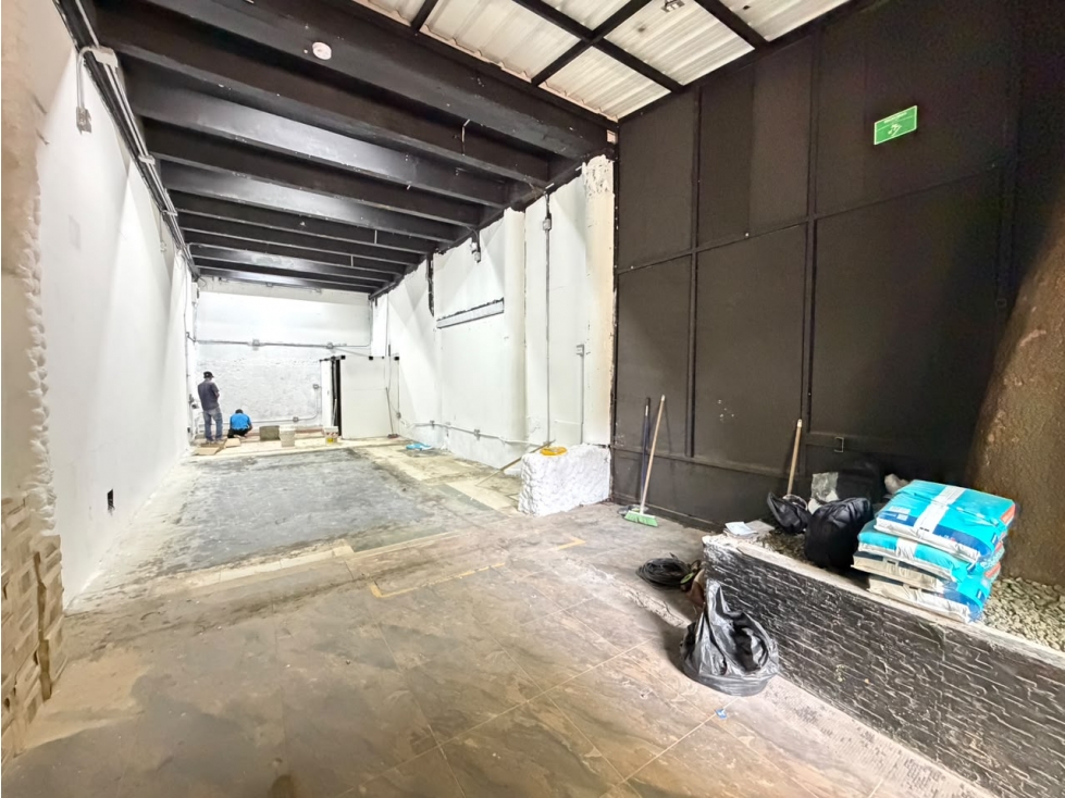LOCAL COMERCIAL POBLADO SE RENTA SOLO EL ESPACIO VACÍO -PARQUE LLERAS — foto 6