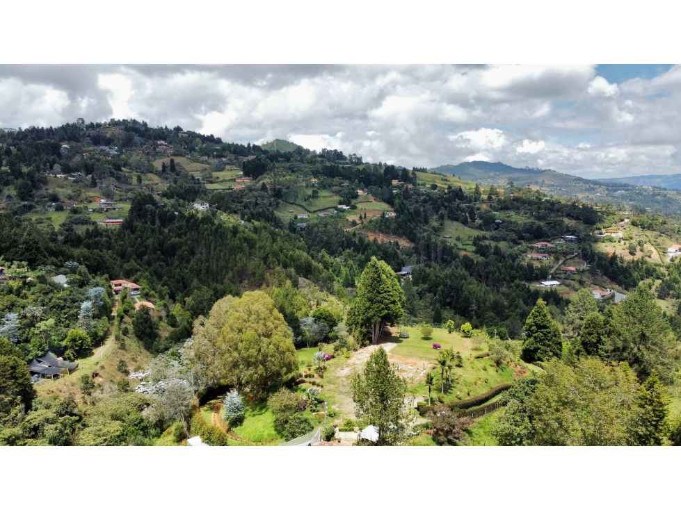 Exclusivo Lote de Gran Formato en Zona de Alta Valorización Guarne