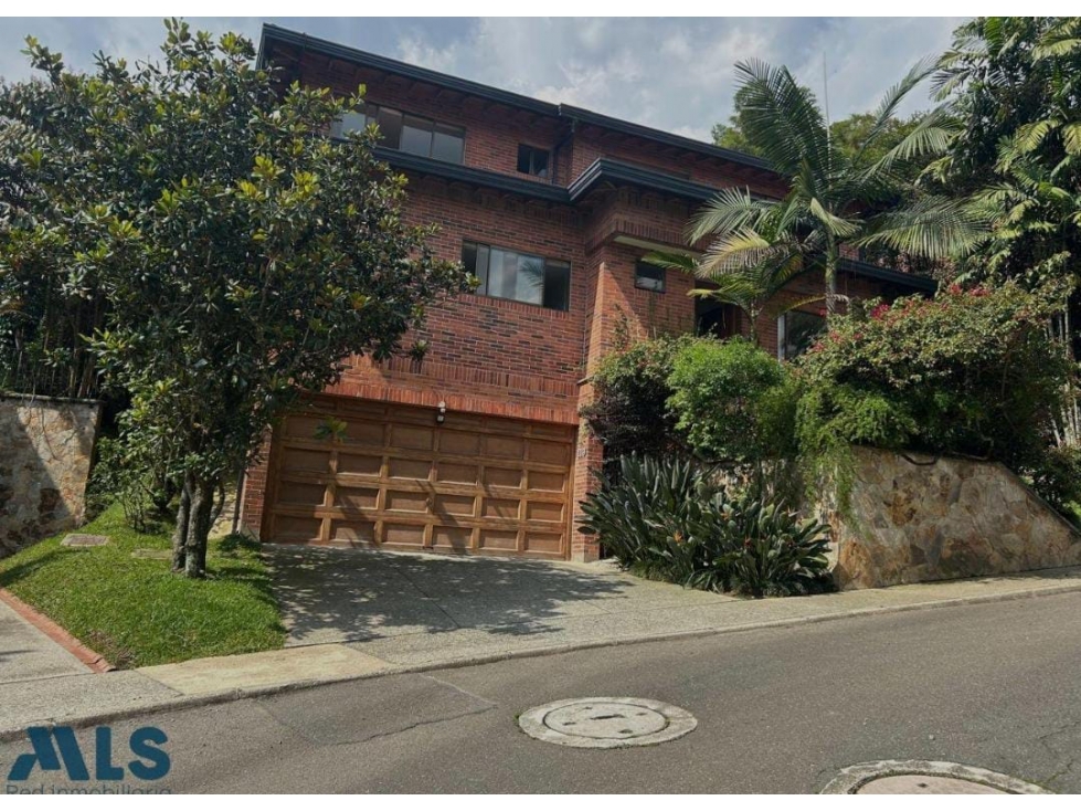 VENTA DE CASA EN- ALTOS DEL POBLADO — foto 2