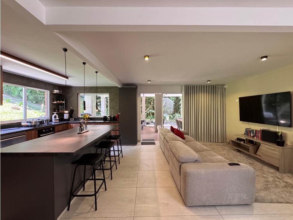 EXCLUSIVA CASA EN -SECTOR PADRE MARIANITO A LA VENTA — foto 3