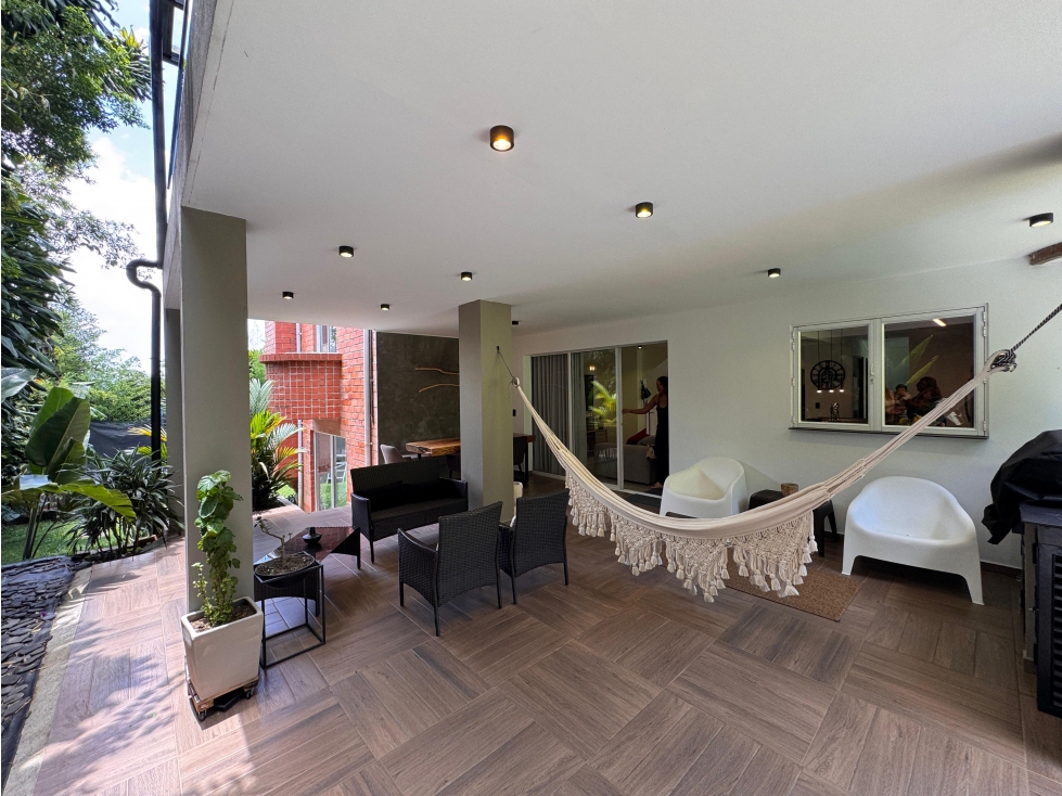 EXCLUSIVA CASA EN -SECTOR PADRE MARIANITO A LA VENTA — foto 4