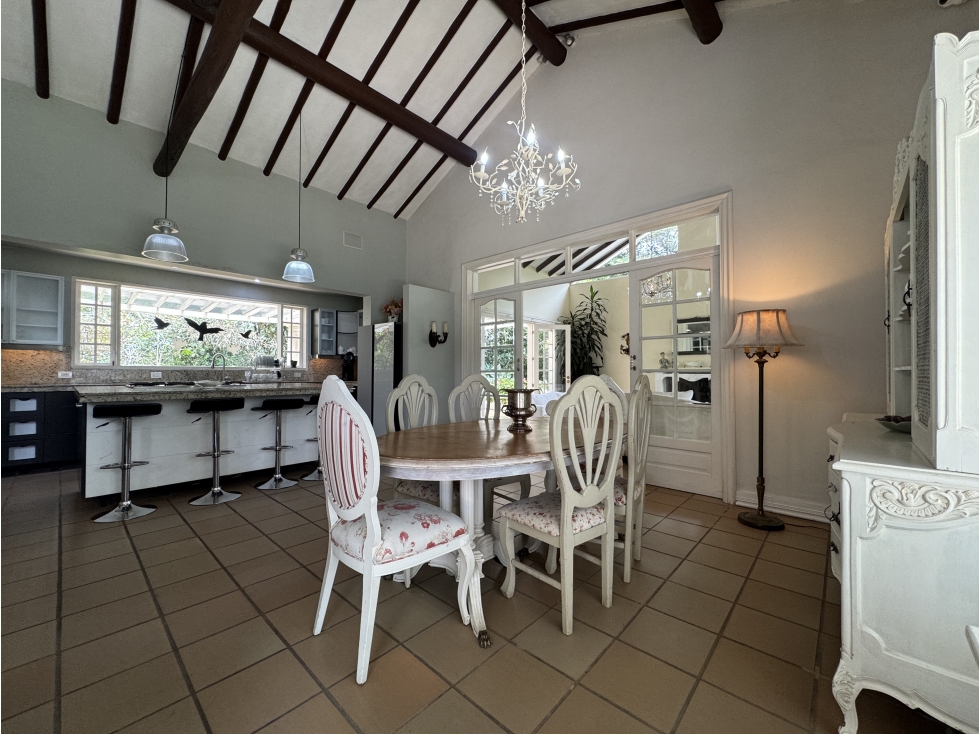 Amplia Finca con casa de mayordomo y huéspedes Rionegro a la venta. — foto 5