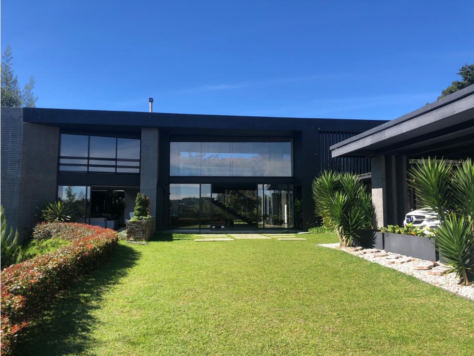 EXCLUSIVA CASA EN ARRIENDO EN ALTO DE LAS PALMAS ACABADOS DE LUJO — foto 3