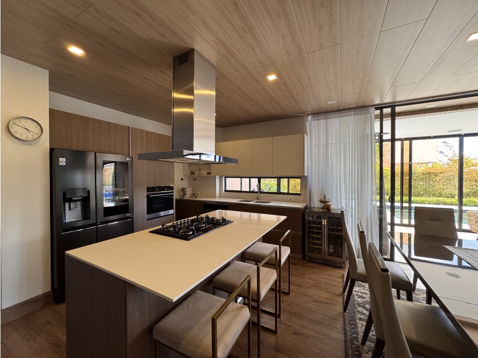 HERMOSA CASA CON PISCINA EN VENTA ALTO DE PALMAS -UNIDAD EXCLUSIVA. — foto 6