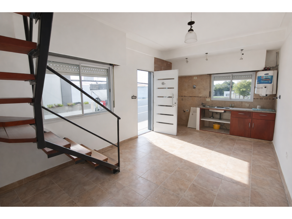 Dúplex 3 habitaciones en Barrio Luján con terraza y financiación — foto 4