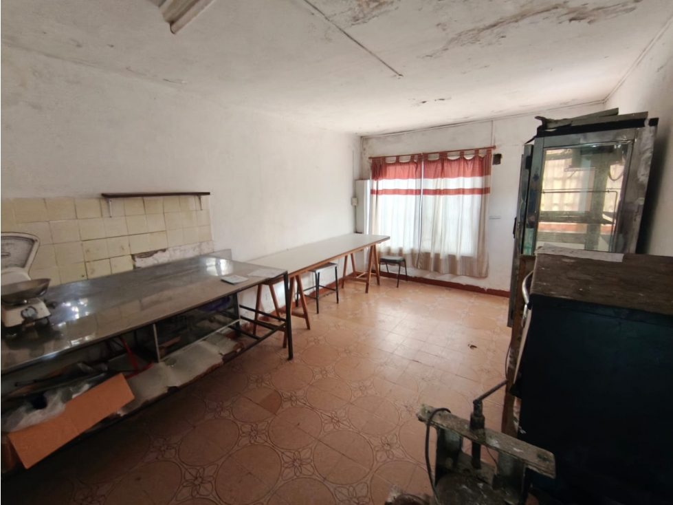 Casa con departamento independiente y local en venta | Barrio Belgrano — foto 3
