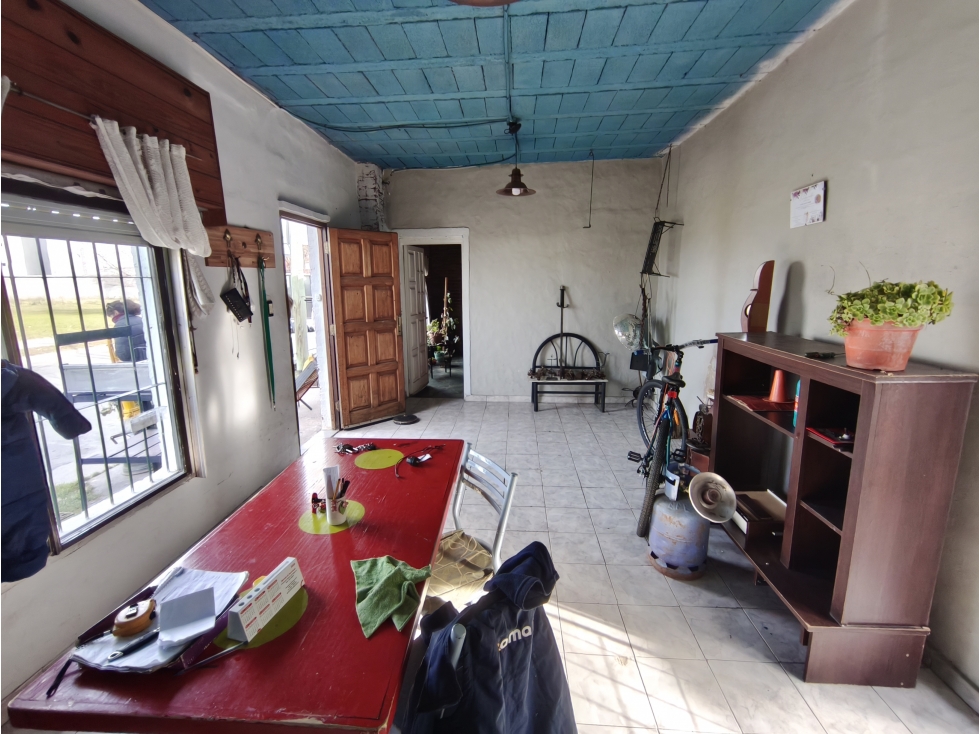 Casa en venta sobre lote esquina zona chango mas - 3