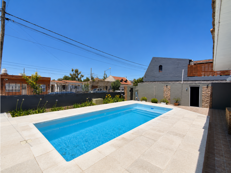 casa con pileta en venta barrio Alberdi — foto 3