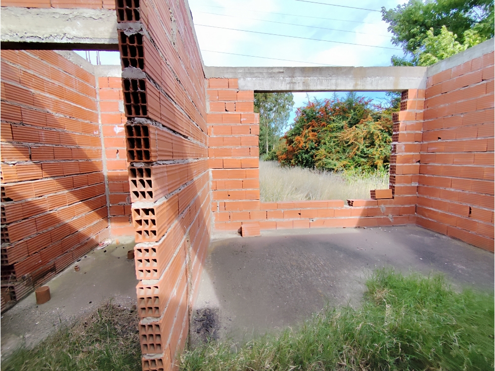 lote con construccion calle 191 y autopista fortabat zona quintas - 5