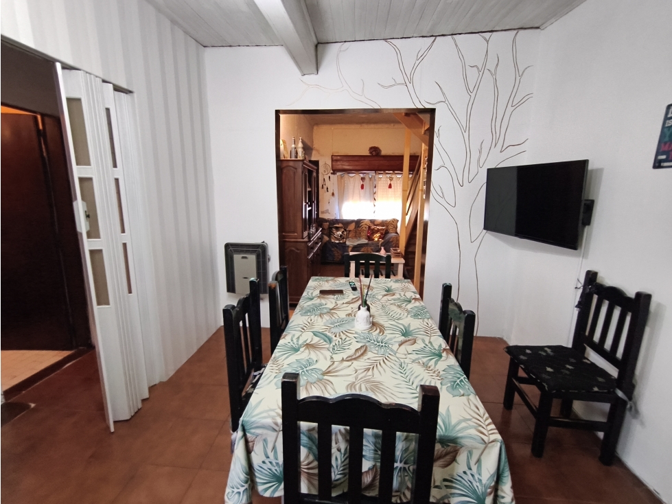 Casa con Depto interno Roque Sáenz Peña 1039 - 6