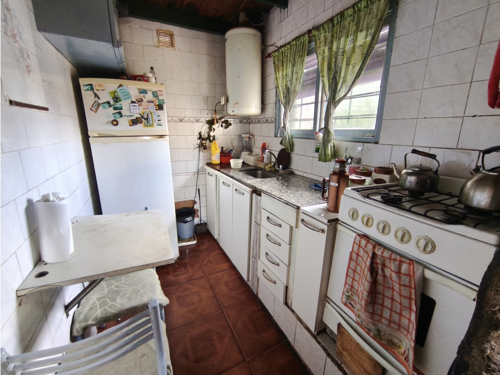 Casa en venta sobre lote esquina zona chango mas - 4