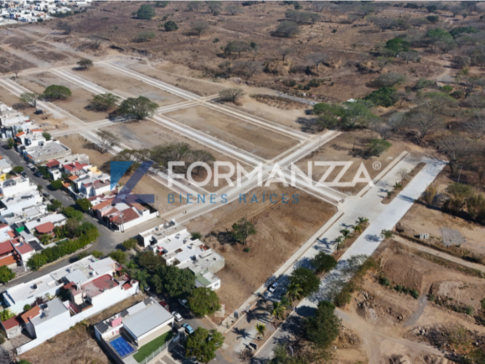 Terreno en Venta en Lagunas Bari Residencial, Villa de Álvarez, Colima - 1