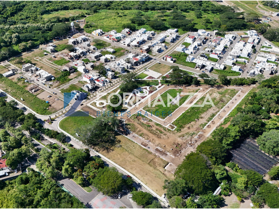 Lotes en Venta en el Residencial Real de Comala en Comala, Colima - 2