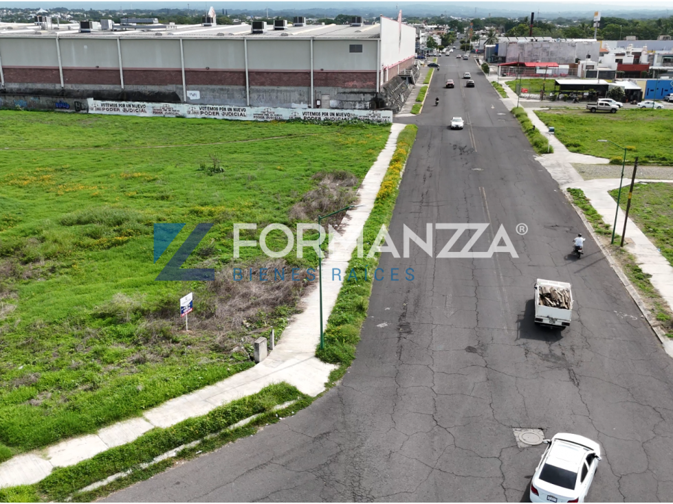 Terreno Comercial en Venta, Fracc. La Frontera, Villa de Álvarez - 3