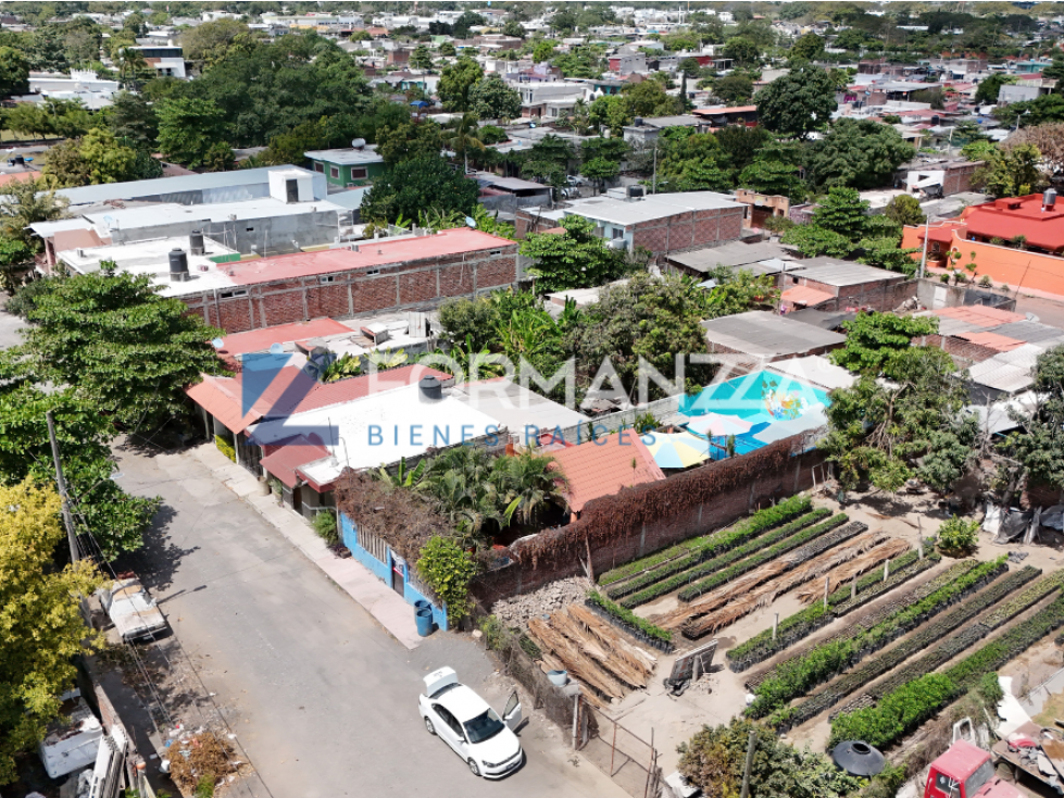 Local con terraza y alberca en Venta, Villa Florida, Tecomán, Colima - 2