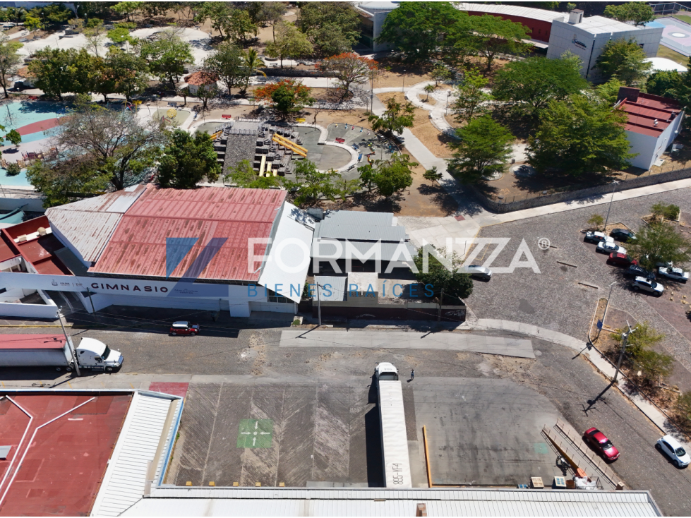 Local Comercial en Venta, Col. El Moralete, Colima - 4