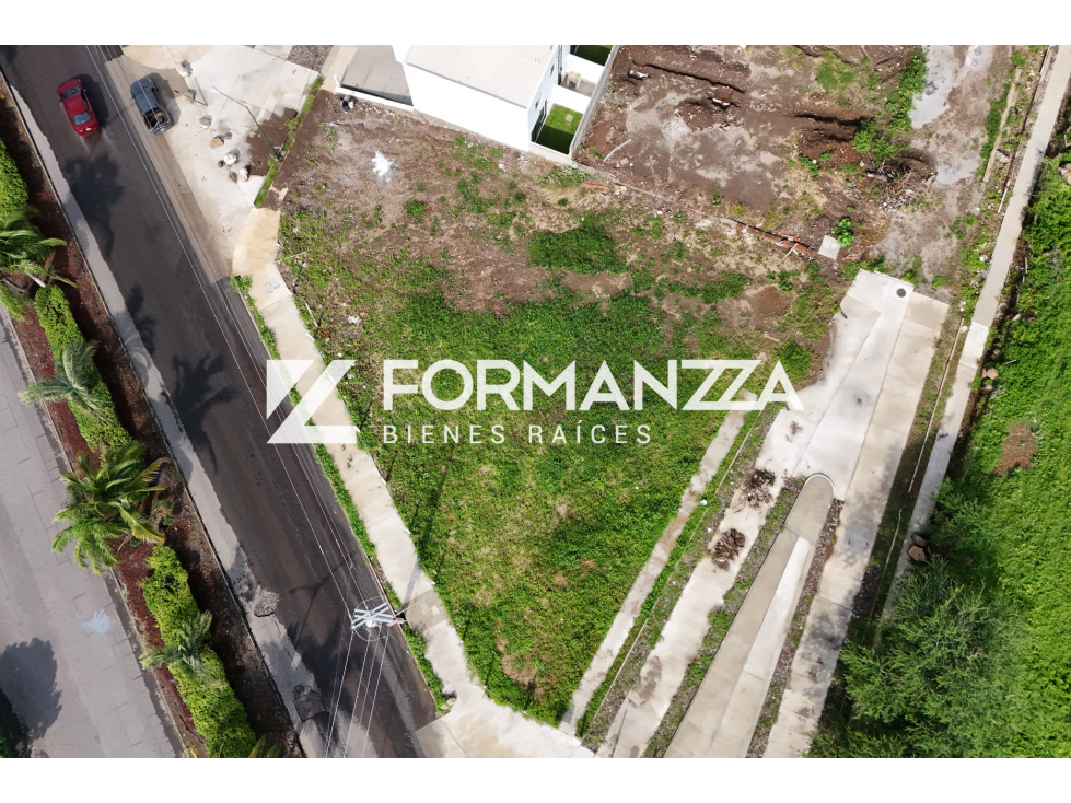Terreno Comercial en Venta en Linda Vista en Villa de Álvarez, Colima - 2