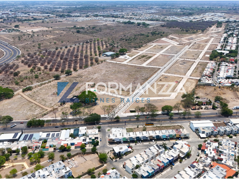 Terrenos en Venta, Residencial Valle Real, Villa de Álvarez - 1