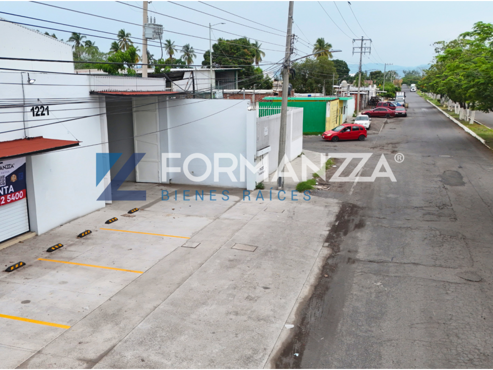 Bodega con Locales en Renta en Álvaro Obregón, Tecomán, Colima - 3