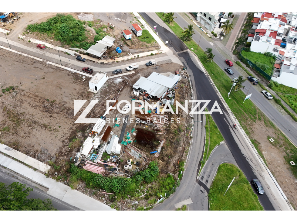 Terreno Comercial en Venta en Linda Vista en Villa de Álvarez, Colima - 2