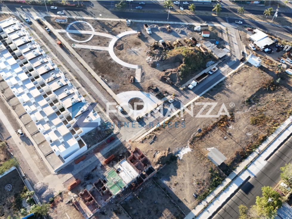 Lotes Comerciales en Venta en Linda Vista en Villa de Álvarez, Colima - 3