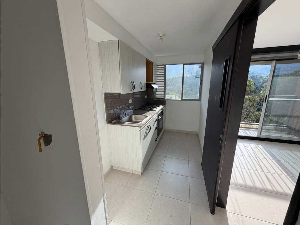 Hermoso apartamento en Belén COD5040