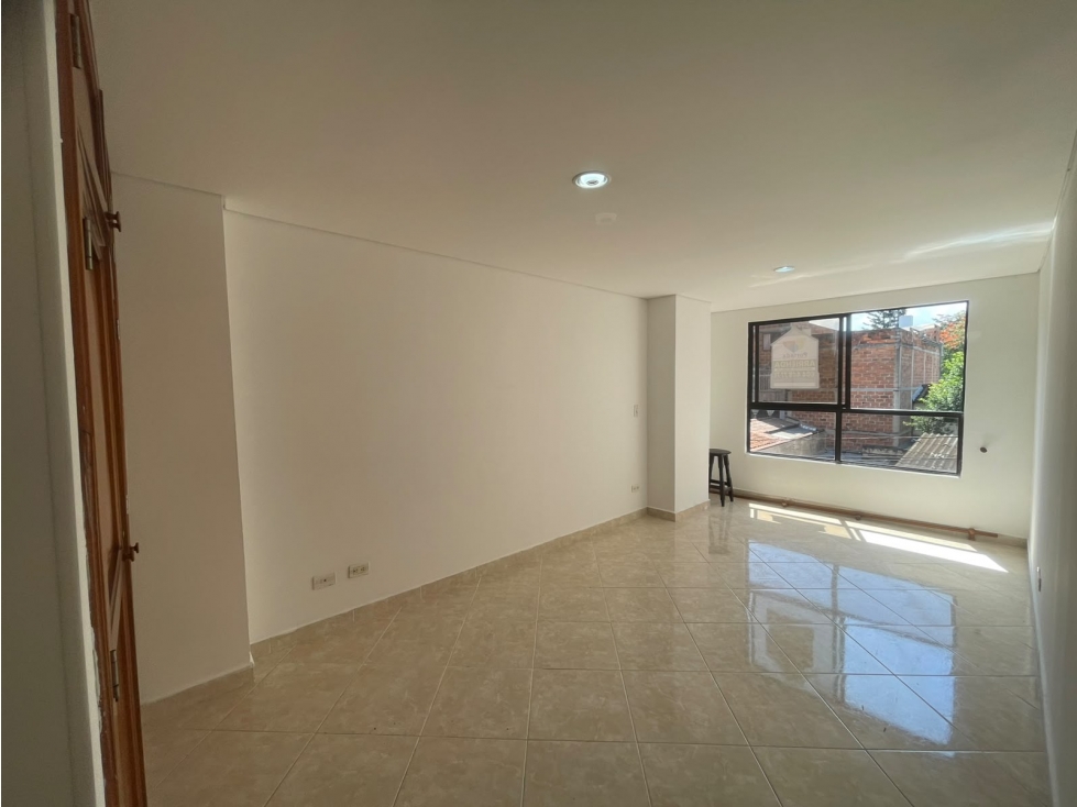 Hermoso apartamento en Cabañas, Bello COD2074 — foto 4