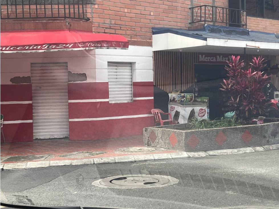 Cómodo Local en Belén San Bernardo COD5008