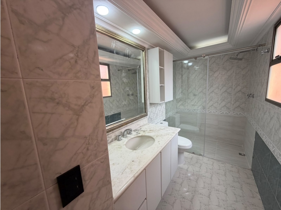Hermoso apartamento en Laureles COD5048 — foto 5