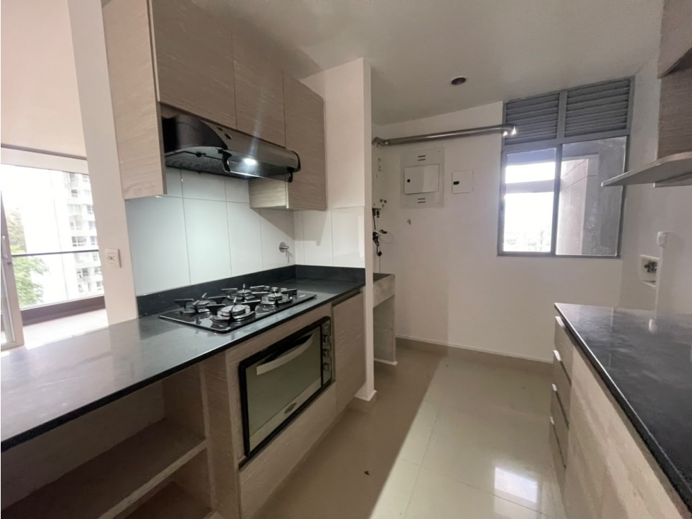 Hermoso apartamento cerca al CC Santa Fé, El Poblado COD2076