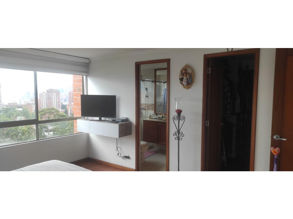 RENTAKASA VENDE APARTAMENTO EN EL POBLADO CERCA A OVIEDO — foto 6