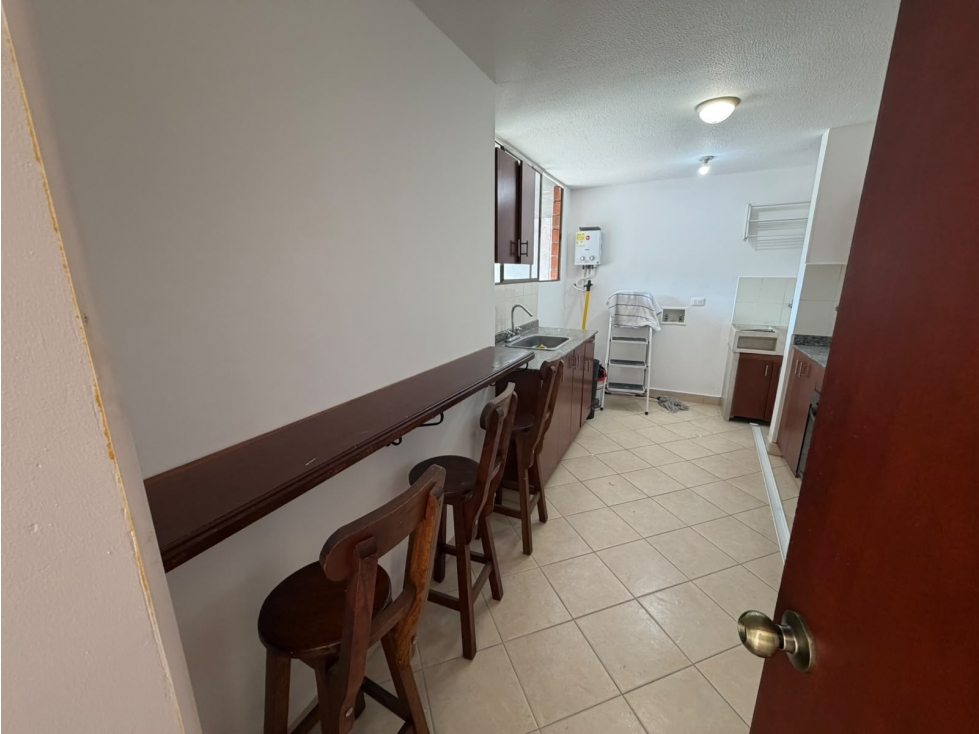 Hermoso apartamento tipo Duplex en la Loma de los Bernal COD5057 — foto 4