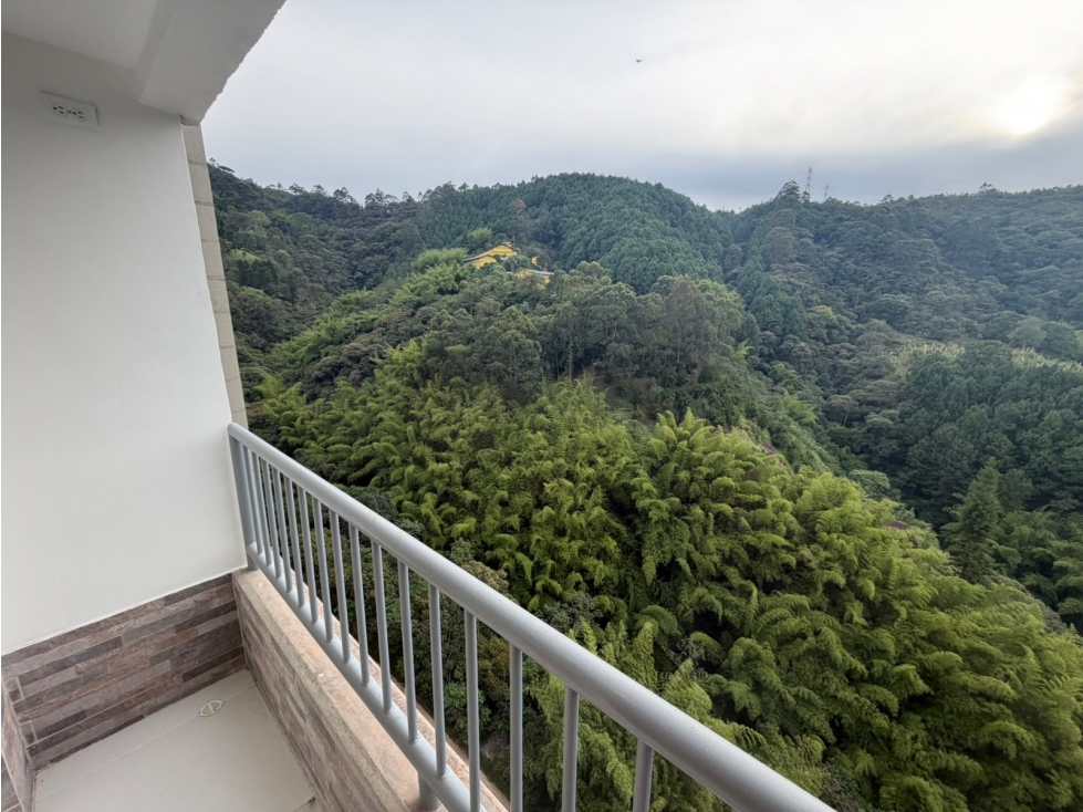 Hermoso apartamento en Loma de San José, Sabaneta COD5067 — foto 6