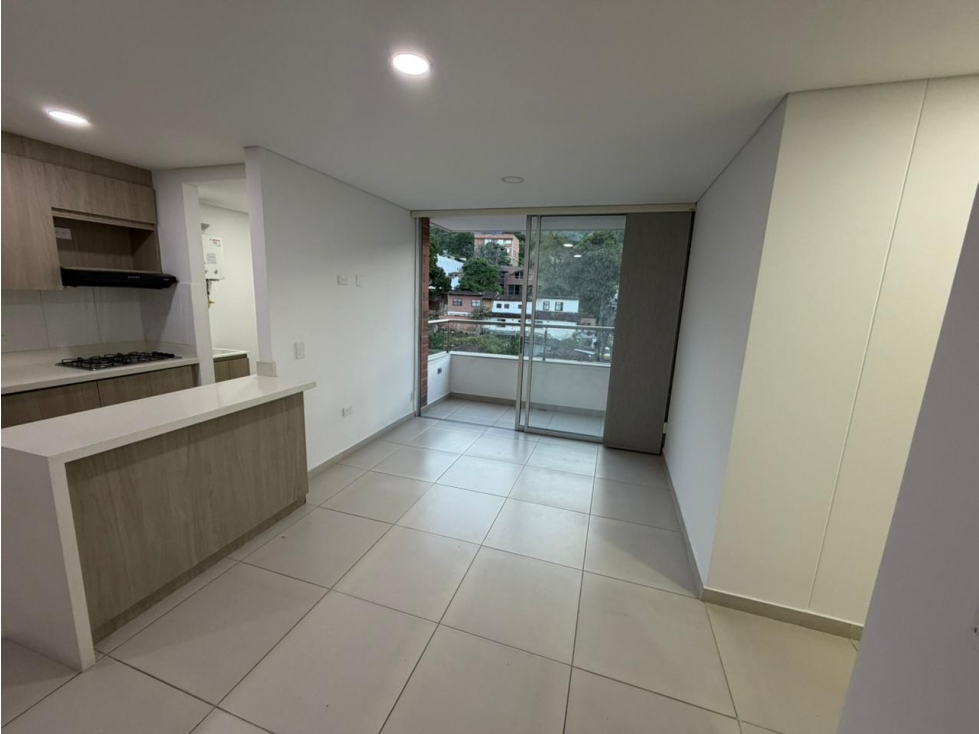 Hermoso apartamento Nuevo en La Estrella, sector Toledo COD5039