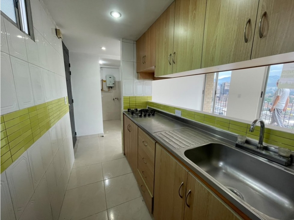Cómodo Apartamento via Las Palmas COD2009
