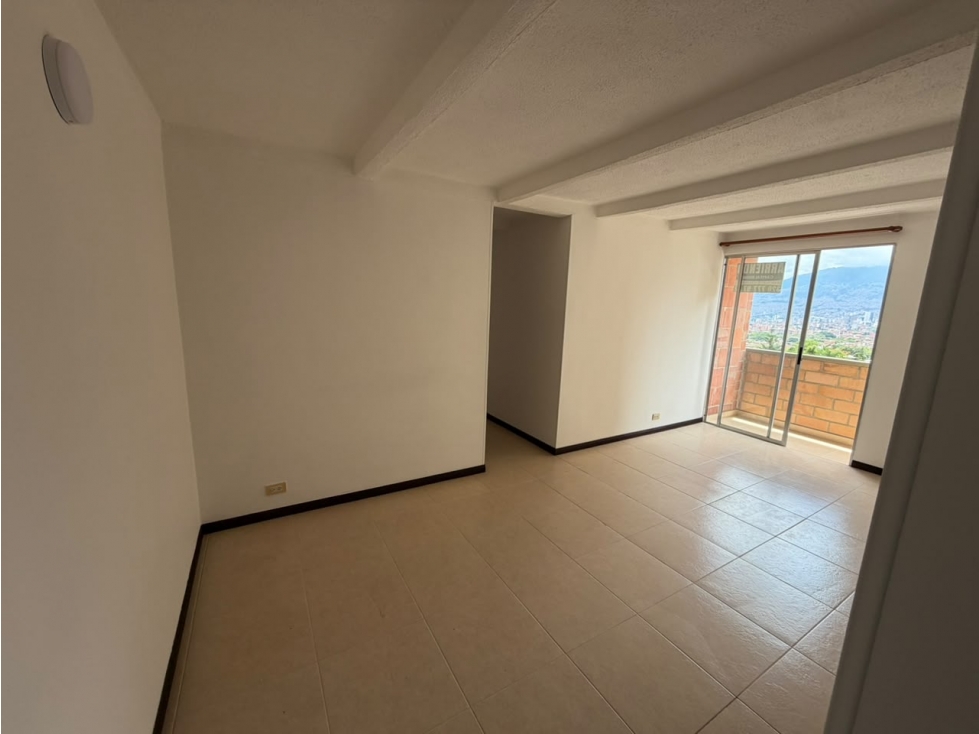 Hermoso apartamento en la Loma de los Bernal COD5027 — foto 2