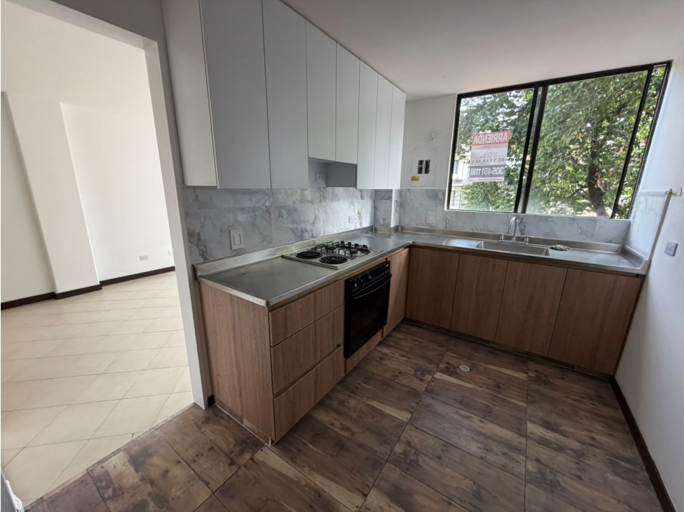 Hermoso apartamento en Laureles COD5050 — foto 2
