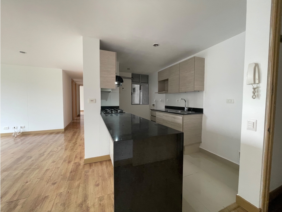 Hermoso apartamento cerca al CC Santa Fé, El Poblado COD2076 — foto 2