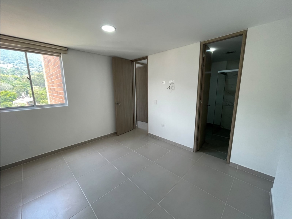 Hermoso apartamento en sector Toledo, La Estrella COD — foto 6