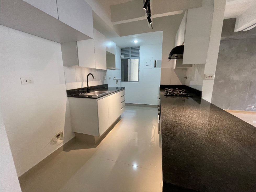Apartamento en los balsos cerca al Centro Comercial Santa Fé COD2080 — foto 3