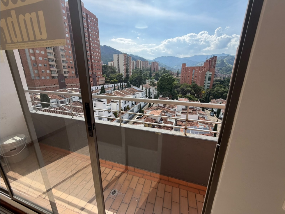 Hermoso apartamento tipo Duplex en la Loma de los Bernal COD5057 — foto 6