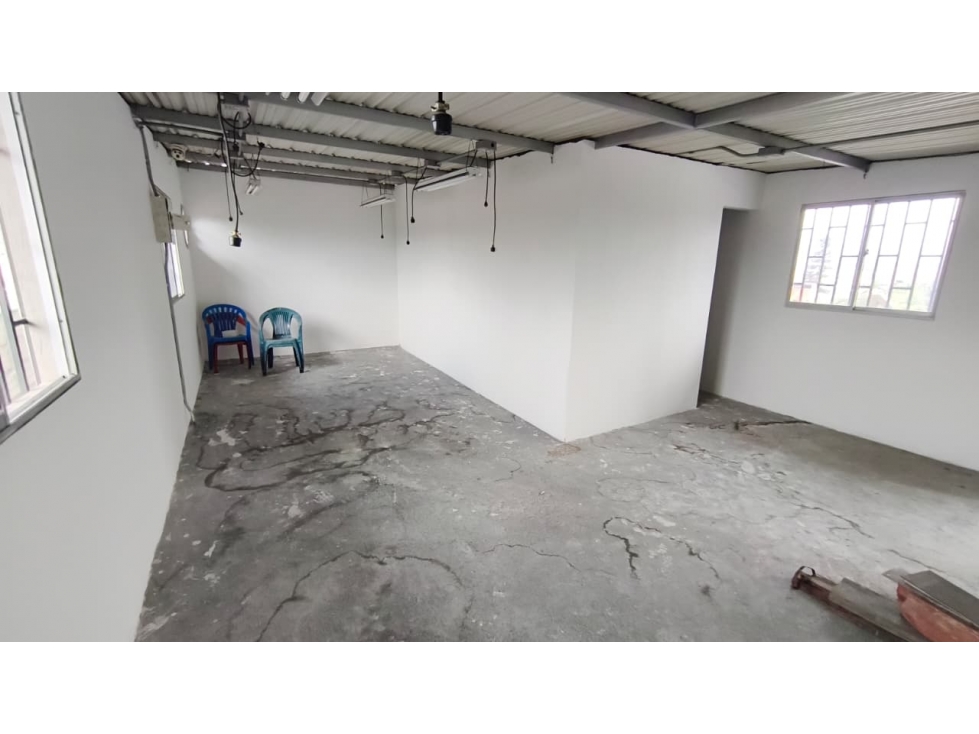 Se alquila Local en Av Guayabal COD1056 — foto 3