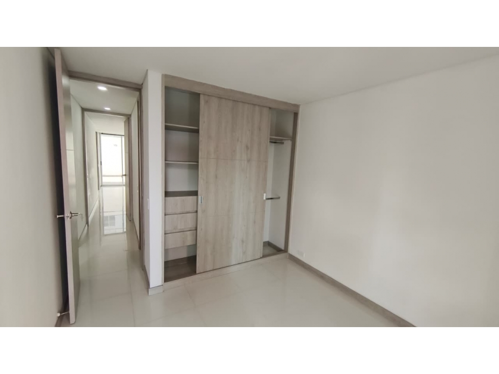 HERMOSO APARTAMENTO EN LAURELES COD9010 — foto 4