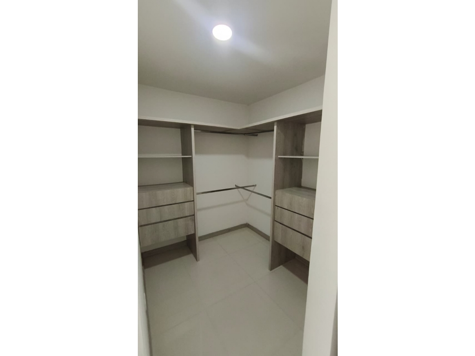 HERMOSO APARTAMENTO EN LAURELES COD9010 — foto 5