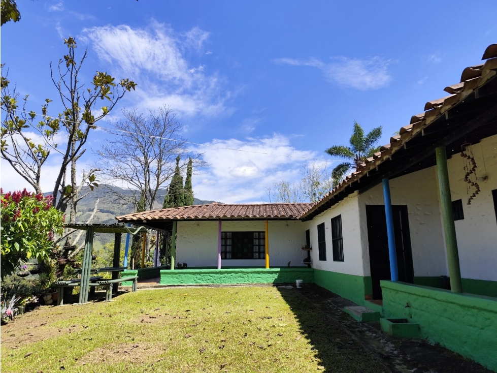 RENTAKASA VENDE FINCA EN CORREGIMIENTO SAN CRISTOBAL — foto 3