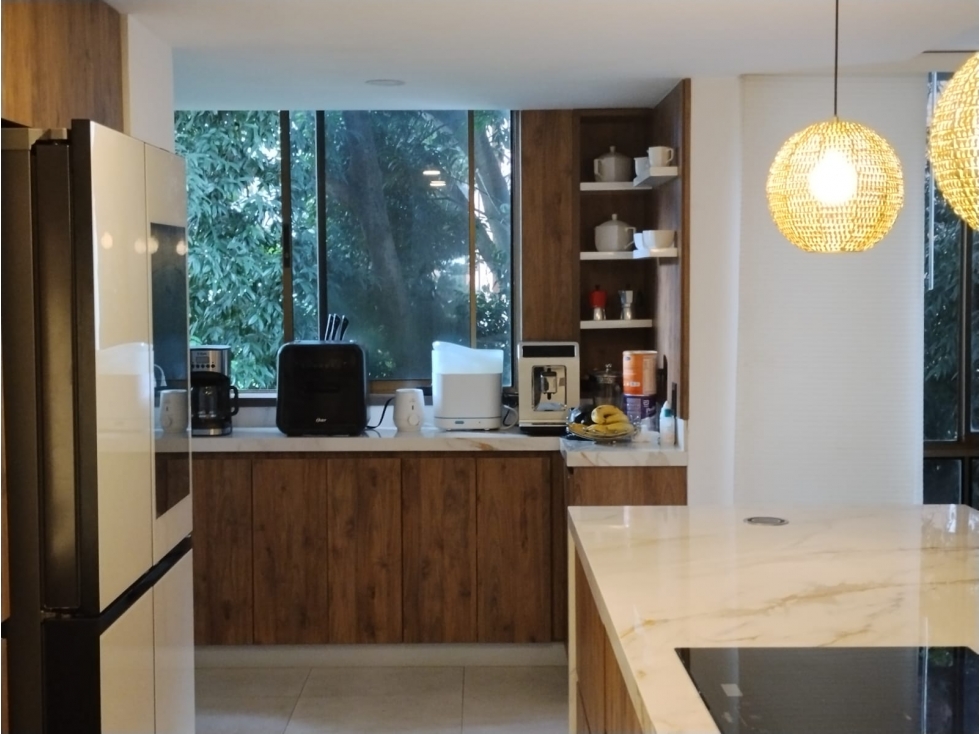 Espectacular Apartamento en Sector Patio Bonito, El Poblado COD5008 — foto 3