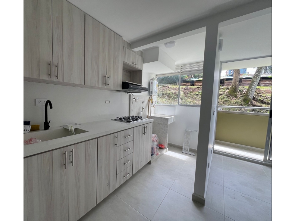 Apartamento en La Estrella, sector La Aldea COD2033